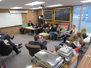 Students Participate in the Roundtable Discussion GEW 2011